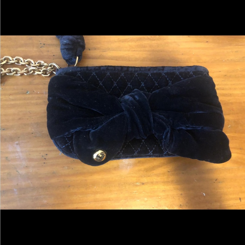 Juicy Couture Navy Velvet Clutch With Hold Arm Wrist Chain